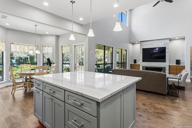 15910 LOFTY HTS, San Antonio, TX 78232