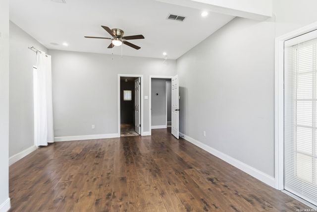 15910 LOFTY HTS, San Antonio, TX 78232
