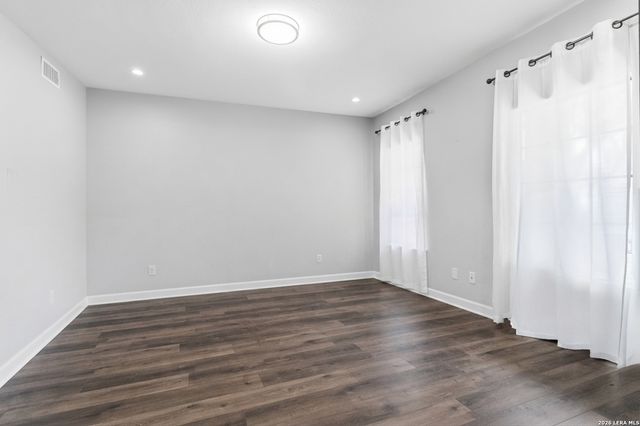 15910 LOFTY HTS, San Antonio, TX 78232