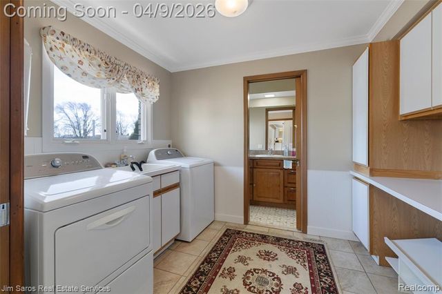 38008 Seaway Court, Harrison Twp, MI 48045