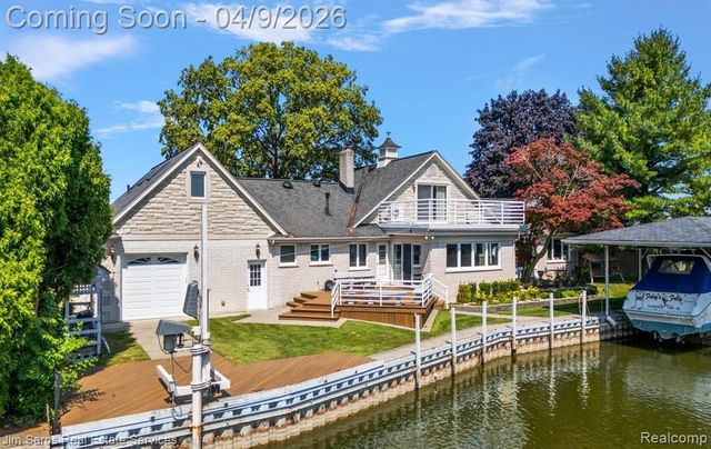 38008 Seaway Court, Harrison Twp, MI 48045