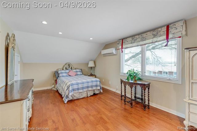 38008 Seaway Court, Harrison Twp, MI 48045