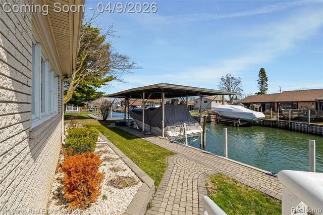 38008 Seaway Court, Harrison Twp, MI 48045