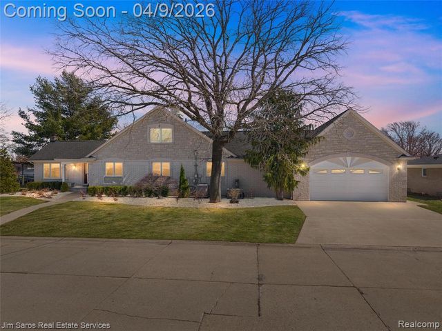 38008 Seaway Court, Harrison Twp, MI 48045