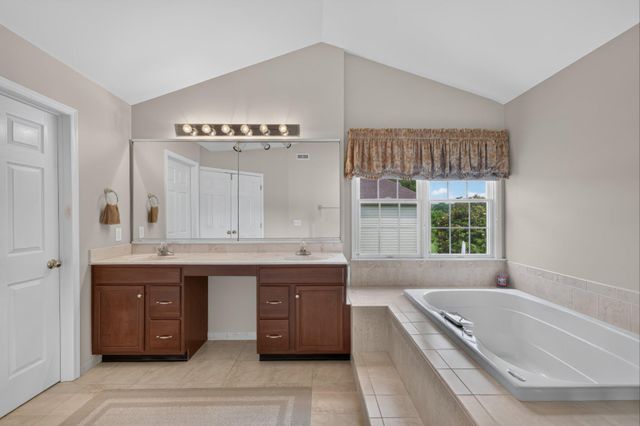 218 AUDUBON DR, Bear, DE 19701