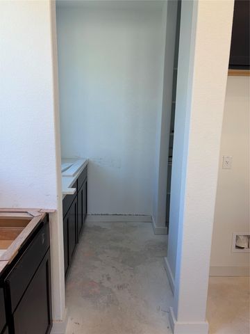 1008 Rollingwood TRL, Georgetown, TX 78633