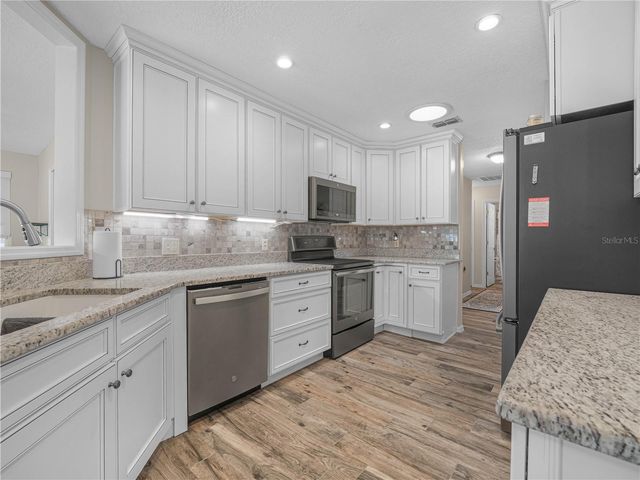 6093 SEAGULL LANE, Lakeland, FL 33809