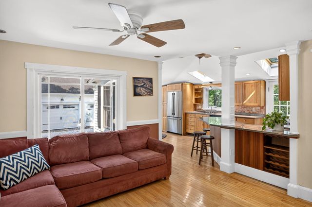 658 Main Street, Harwich, MA 02645