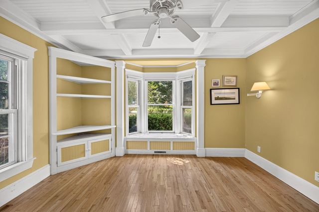 658 Main Street, Harwich, MA 02645