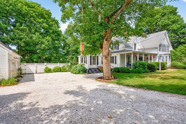 658 Main Street, Harwich, MA 02645