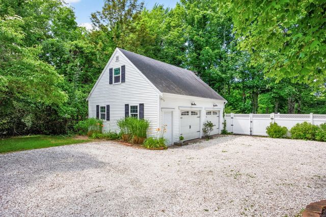 658 Main Street, Harwich, MA 02645