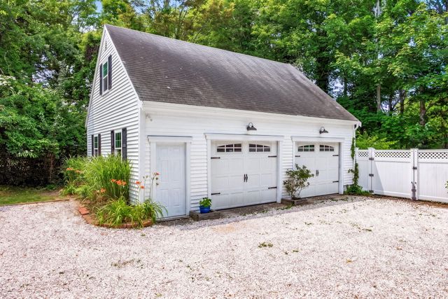 658 Main Street, Harwich, MA 02645