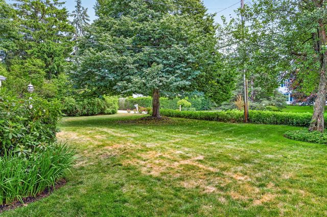 658 Main Street, Harwich, MA 02645