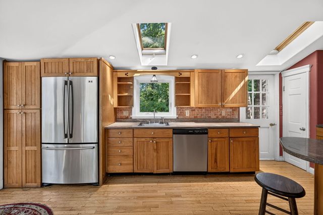 658 Main Street, Harwich, MA 02645