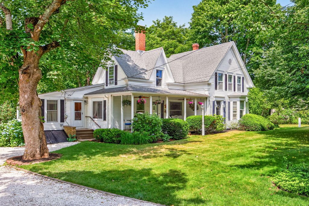 658 Main Street, Harwich, MA 02645