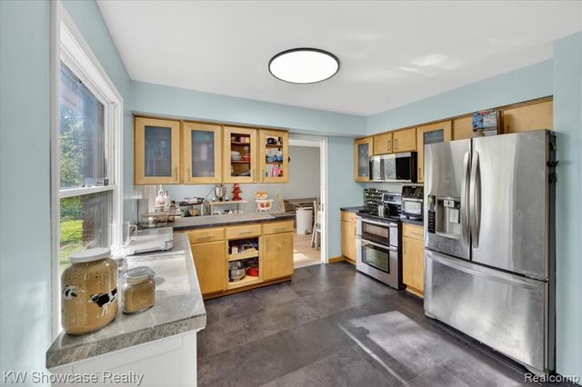 3201 S. Duck Lake Road, Highland, MI 48356