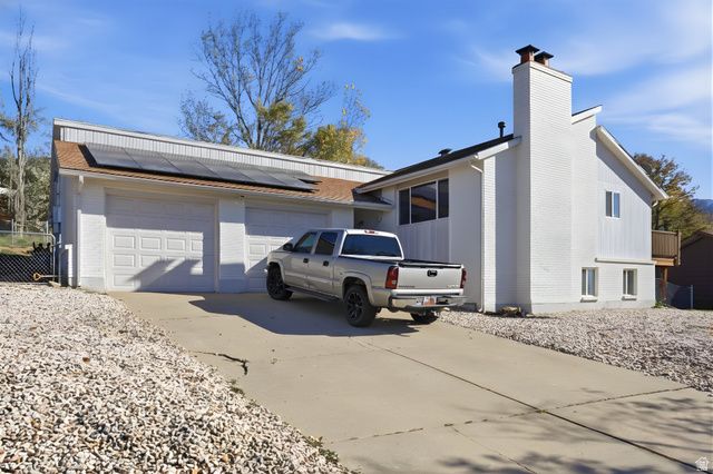 3306 N FAIRFIELD RD, Layton, UT 84041