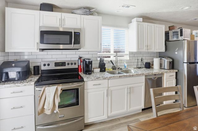 3306 N FAIRFIELD RD, Layton, UT 84041