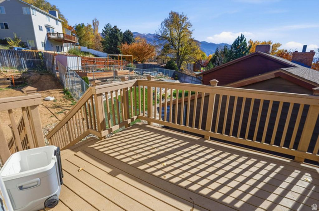 3306 N FAIRFIELD RD, Layton, UT 84041