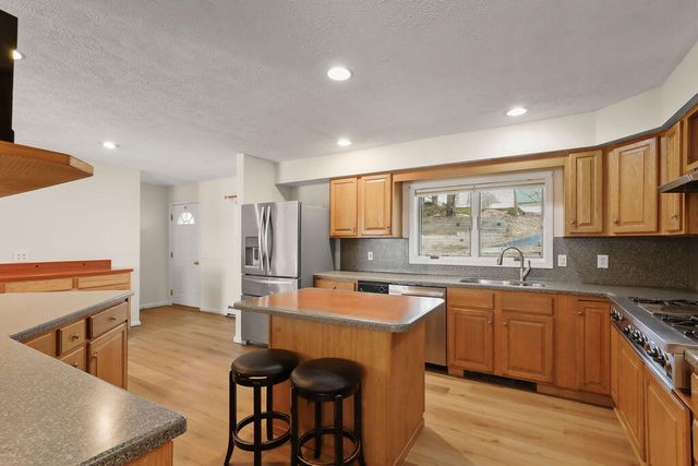 75 Edgewater Road, Mashpee, MA 02649