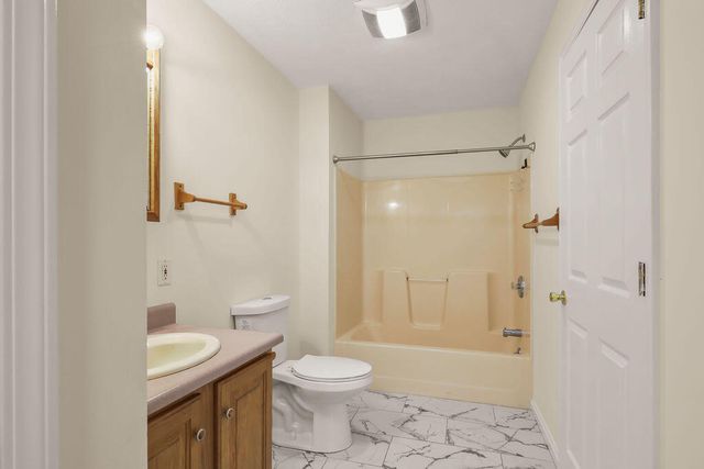 75 Edgewater Road, Mashpee, MA 02649