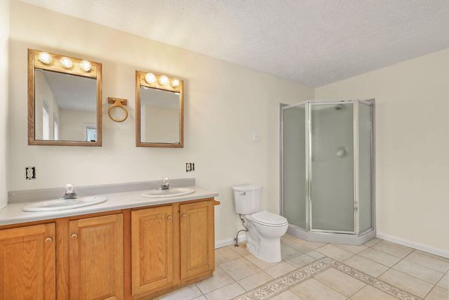 75 Edgewater Road, Mashpee, MA 02649