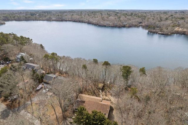 75 Edgewater Road, Mashpee, MA 02649