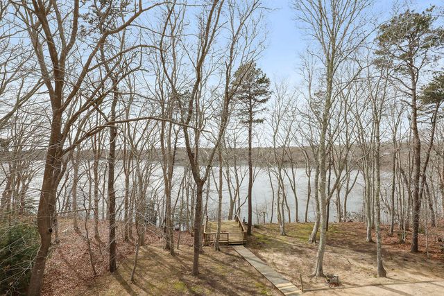 75 Edgewater Road, Mashpee, MA 02649