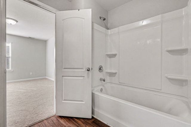 361 David Bolin Dr, La Vergne, TN 37086