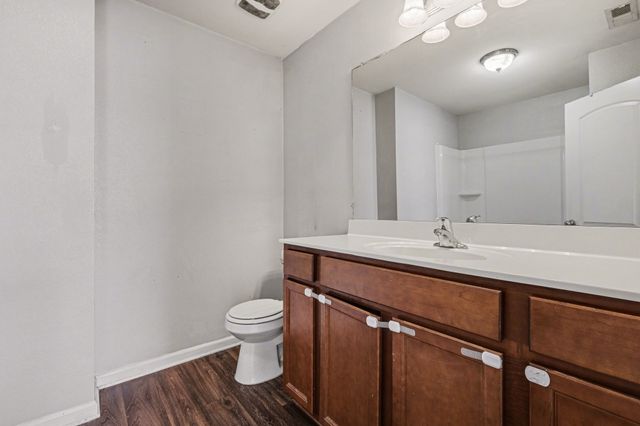 361 David Bolin Dr, La Vergne, TN 37086