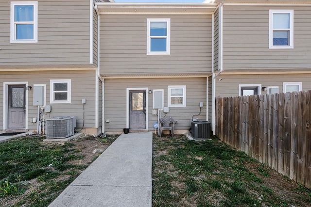 361 David Bolin Dr, La Vergne, TN 37086