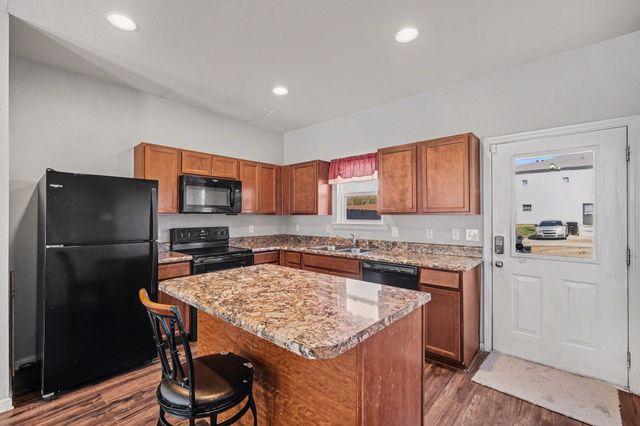 361 David Bolin Dr, La Vergne, TN 37086