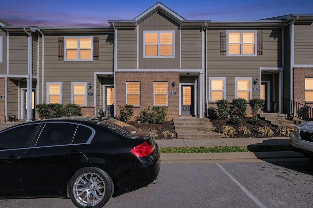 361 David Bolin Dr, La Vergne, TN 37086