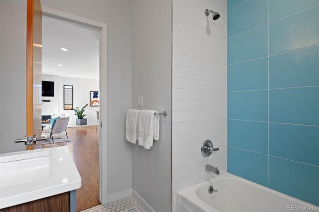 2801 Stuart Street, Denver, CO 80212