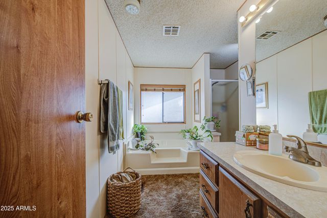 2844 E ORAIBI Drive, Phoenix, AZ 85050