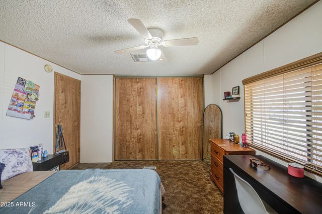 2844 E ORAIBI Drive, Phoenix, AZ 85050