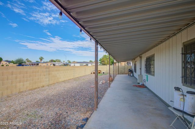2844 E ORAIBI Drive, Phoenix, AZ 85050