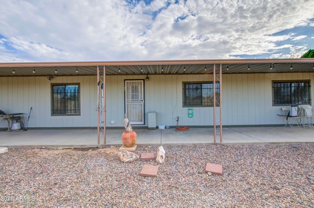 2844 E ORAIBI Drive, Phoenix, AZ 85050