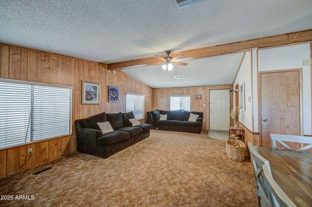 2844 E ORAIBI Drive, Phoenix, AZ 85050