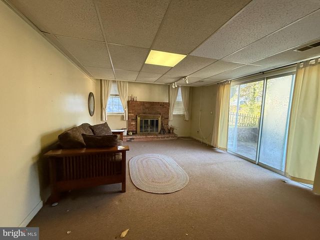 309 LAUREL AVE, Fredericksburg, VA 22408