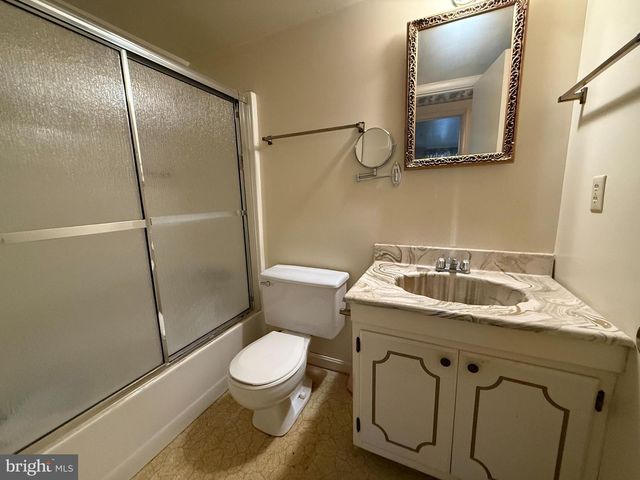 309 LAUREL AVE, Fredericksburg, VA 22408