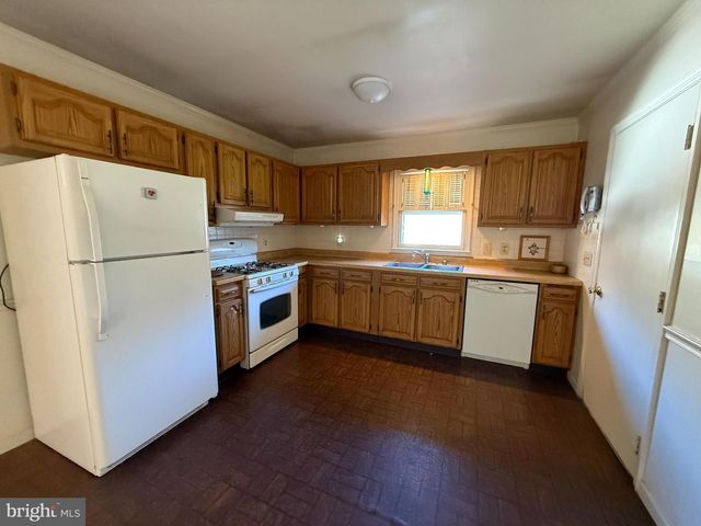 309 LAUREL AVE, Fredericksburg, VA 22408