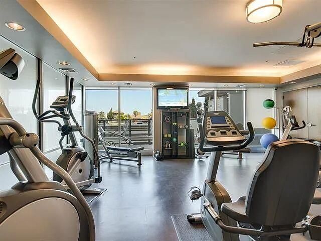 300 Bowie ST 2504, Austin, TX 78703