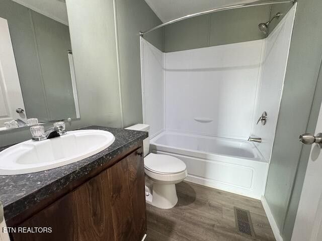 218 Community Drive, Madisonville, TN 37354