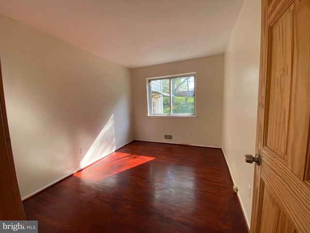 12909 CHATHLAKE LN, Silver Spring, MD 20904