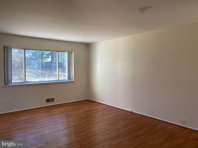 12909 CHATHLAKE LN, Silver Spring, MD 20904