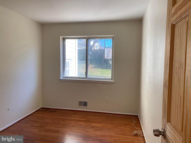 12909 CHATHLAKE LN, Silver Spring, MD 20904