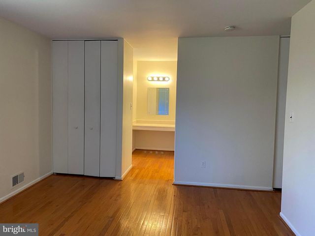 12909 CHATHLAKE LN, Silver Spring, MD 20904