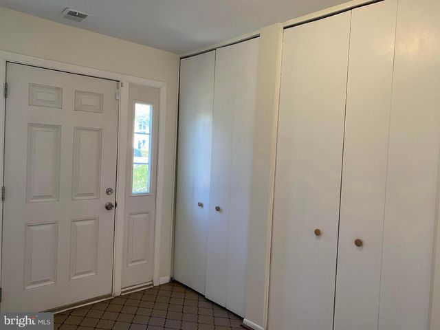 12909 CHATHLAKE LN, Silver Spring, MD 20904