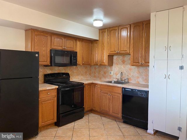 12909 CHATHLAKE LN, Silver Spring, MD 20904